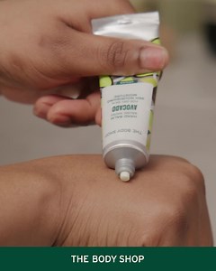 302 reactions | Avocado goodness in body-loving treats 陋殺 Green,...