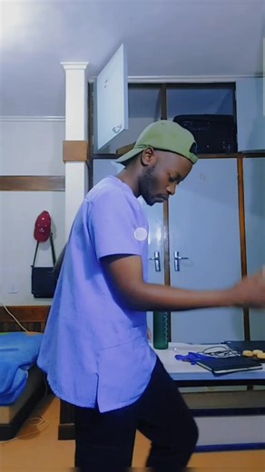 dr com (@dr_com_)’s videos with original sound - dr com