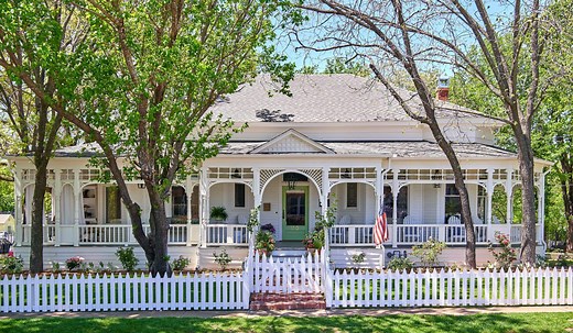37 Curb Appeal Ideas for the Best Front Yard on the Block