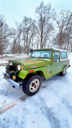 POV: You just spotted a Vintage Jeep Commando 😍 #caredit #fyp #jeep