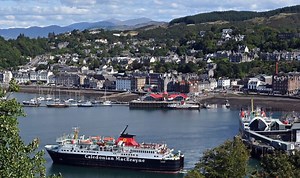 Tobermory: Ariel views of idyllic Scottish seaside town