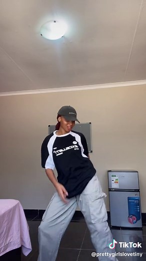 Happy Friday Dance Vibes!