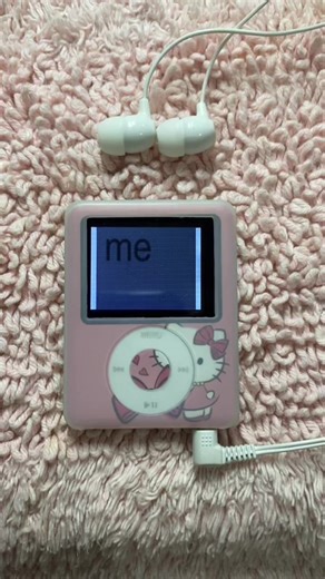Reproductor MP3 Hello Kitty: ¡El complemento ideal!