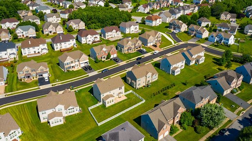 Don't buy a house together before you're married | Dave Ramsey