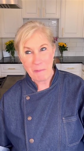 One Pot Pasta served Upside Down 🎬 This video was produced by Network Media and Robyn Q | Flavor Blender