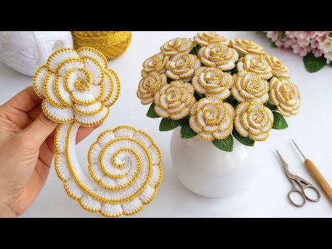 Everyone Is Obsessed! 🌹 Tiny Crochet Rose Bouquet | Super Realistic & Easy DIY