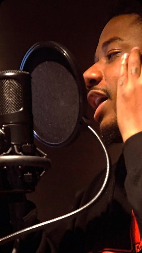 Making New Direction w @keithharrisexperience @keyonharrold and @larussell …. Full vid on YouTube. Stream & download “New Direction” now everywhere and dance to it too…. | Estelle