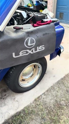 Howards Cams Retrofit Hydraulic Roller Camshafts 220315-10 in a 351 Windsor