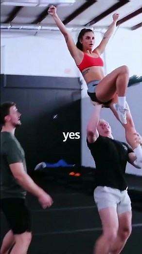Unfortunate hand placement #delaneyporazinski #danielbuyeske #cheer #stunts #partnerstunts