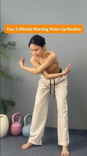 5 Simple Morning Moves That Will Wake Up Your Entire Body in Just 5 Minutes