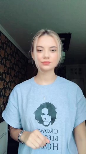 Magic Hand Gestures: Expressing Through Movement