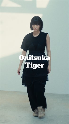 MOMO with TIGRUN Visuals of brand ambassador MOMO wearing TIGRUN from the 'ULTI RS™ Series' have been unveiled. Inspired by running shoes, the TIGRUN is the latest addition to the 'ULTI RS™ Series'. Available from 8 August at Onitsuka Tiger stores and the official online store. #ONITSUKATIGER #TIGRUN #ULTIRS #MOMO | Onitsuka Tiger