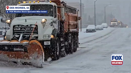 PLOWS OUT: Powerful winter storm blasts the Midwest with even more heavy snow set to fall. Video from FOX Weather Storm Specialist Mike Seidel LIVE in Des Moines, Iowa shows the latest conditions. Stay with FOX Weather for extended coverage all weekend long #snow #winterstorm #foxweather #dangeroustravel | FOX Weather