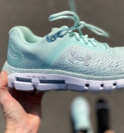 Review: Under Armour HOVR Infinite 2 – running shoe, tracker and running coach in one.