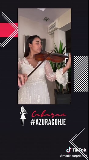Azura Goh Je - Week 1 Challenge Performance of Canggung by Wany Hasrita