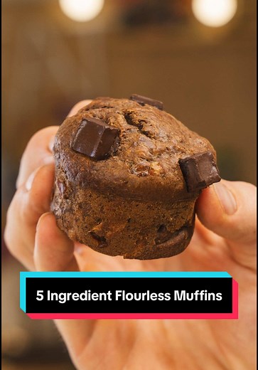 5 Ingredient Flourless Peanut Butter Banana Muffins