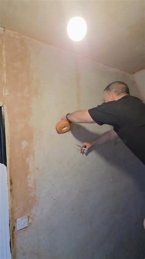 6.5K views · 19 reactions | Plenty of gaps and cracks to deal with prior to skimming Using gyproc skim tape. #fyp #viralreelsfacebook #paintinganddecorating #decorator #TransformationInProgress #hallwaydecor #gyproc #skimtape | NR Decorators | Facebook