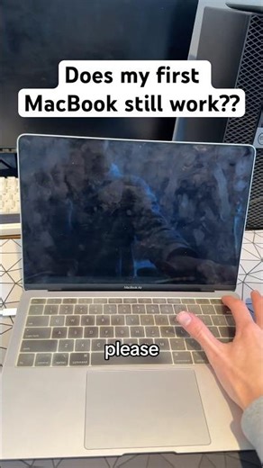 Does my first ever MacBook still work?? #macbook #apple #techtok