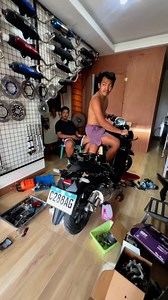 884K views · 14K reactions | ENGINE SPECS REVEALSA MGA NAG TATANONG ETO NA SYA HAHA (1600)PESOS ONLY LANG MAY 180CC ENGINE KANA,NAKA PROMO TAYO NGAYON MGA FAFA Boss Tatang. Motorcycle Parts And Accessories | Boss Tatang Tv 2.0 | Facebook