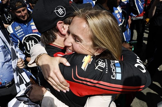 “Can’t wait to marry you”: Julia Piquet shares adorable story for Daniel Suarez on IG