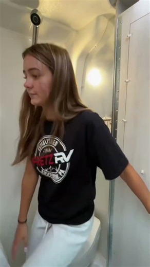 Speed Tour of the 2025 Roadtrek SS Agile 🔥🔥