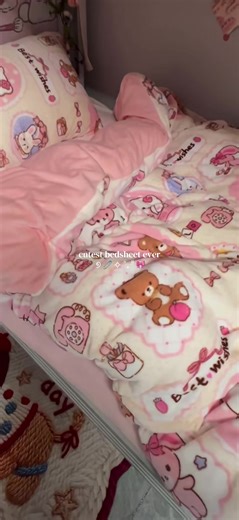Cutest Hello Kitty Bedsheet Ever!