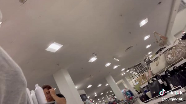 Bulge Reactions (@bulging48)’s video of Reaction Videos