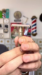 70K views · 650 reactions | Ti racconto in modo breve la storia del rasoio di sicurezza #rasoio #rasoiodisicurezza #rasaturatradizionale #fyp #rasatura #storia | Luca Dinaro | Facebook