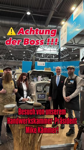 Achtung, unser Chef ist da! Besuch von unserem Handwerkskammer Präsidenten, „Mike Kämmer“ an unserem Stand! Danke an die Handwerkskammer Süd-Thüringen für euren Support und eure Unterstützung! #hw#hwke#messeleipziga#handwerklivee#leipzigermesseo#boss