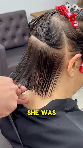 She Walked Into the Salon With a Perm, but the Stylist Had a Different Vision 💇‍♀️✨ When She Saw the Stunning Results, She Burst Into Tears — Watch in the Comments Below 👇 | Cute babies