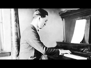 George Gershwin plays Gershwin's "Rhapsody in Blue" (High quality)