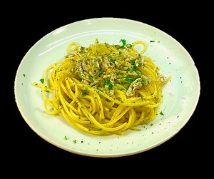 Spaghetti con le alici fresche