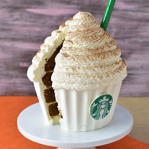 49M views · 368K reactions | Are you ready for all things pumpkin spice? Here is the perfect cake to kick off the season : Starbucks Pumpkin Spice Latte! Recipe https://www.hanielas.com/2016/09/pumpkin-spice-latte-cupcake-cake/ Or get a sip of my Peppermint Mocha Cakes in Edible Red Cup here https://www.facebook.com/hanielas/videos/2468236353403132/ | Haniela's | Facebook