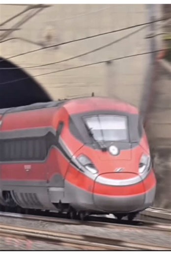 frecciarossa ETR1000 #trains #viral #fyp #frecciarossa #italy