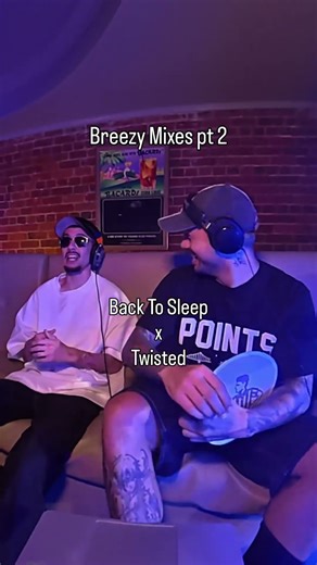 Full 30 min Breezy mix on our page! #music #chrisbrown #breezy #mix #mashup