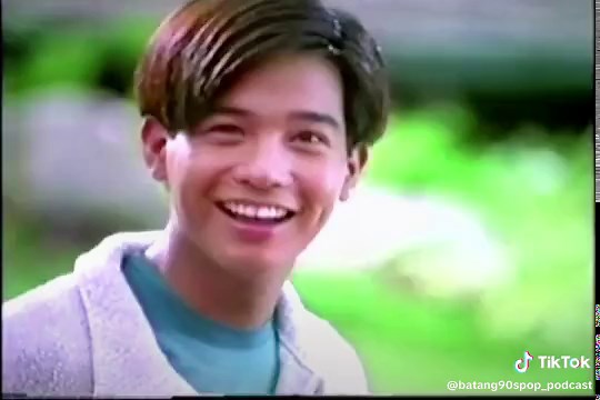 Remember this Eggnog commercial from the 90s starring the late Rico Yan? Kaunting kaalaman: The girl wearing the yellow green blouse is Batang 90s Pop! Hosts Jake and Kae’s ate Barbie Puzon, one of the IT girl from DLSU 😊 #90s #batang90s #90skids #90sthrowback #90shistory #ricoyan #eggnog #90scommercial #fyp