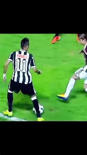 Compétences Skills Neymar junior meilleur driblling du football#competencendribbling #bresil🇧🇷 #soceer #foryoupage❤️❤️ #fyppppppppp