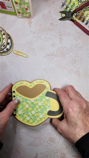 #scrapdivadesigns #shapedminialbumparty mini album made from Scrap Diva Designs Heart Mug Mini Album