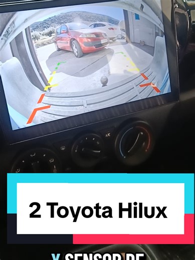 Aquí dejamos estas 2 #ToyotaHilux ambas para instalación de pantalla cámara marcha atrás HD, y una de ellas también le instalamos sensores de estacionamiento