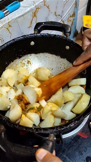 Dahi Aloo Recipe | Dahi Wale Aloo | Easy & Delicious Curry