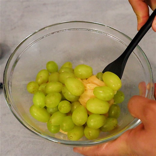 From now on, I'll only make grape dessert like this! #recipe #dessert | Tastes of the World