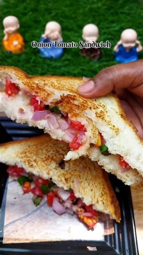 Onion Tomato Sandwich 😍 | Quick breakfast recipe #shorts