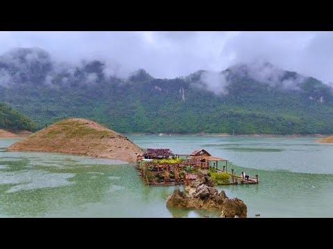 30 days living alone in a bushcaft farm on the water. Gardening, fishing and hunting in the woods.