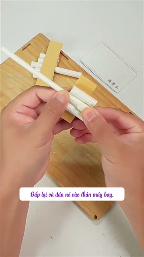 Sử dụng giấy nháp làm máy bay chiến đấu có thể phóng