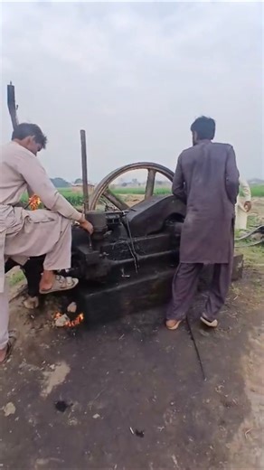 #DieselEngine Amzing Satrat Up 22HP #Old Technology Sauth Russia