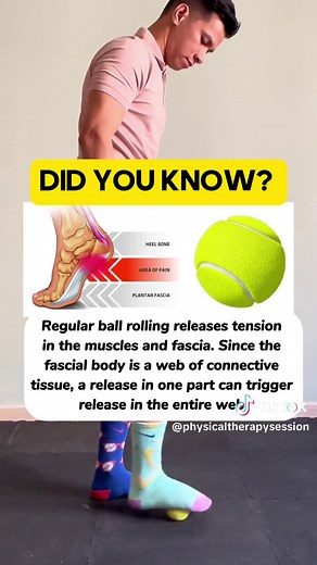 🎾 Rolling a tennis ball under your foot: a simple, yet majestic stress-reliever! 🌟 Relieve tension and cramped soles with this soothing self-care ritual. ⚡️FOLLOW FOR MORE REMEDY TIPS! #plantarfasciitisrelief #plantarfasciitis #tennisball #tennis #footpainrelief #PhysicalTherapy #physiotherapy #trend #viralnow