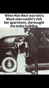 In 1943, a moment caught on camera left Hollywood in shock. Mae West was seen walking side by side with Albert "Chalky" Wright, a former featherweight boxing champion. To many, Chalky was just Mae’s driver, but their relationship was far more than that. He was her trusted friend, protector, and, according to some, her lover during the 1930s and ‘40s. In an era where image and social boundaries were strictly controlled, especially in Hollywood, their connection was anything but ordinary. Their bo