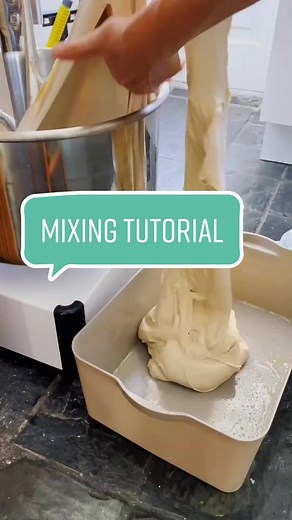 New mixing tutorial up on insta as part of a series about upscaling sourdough baking. Head over for the whole series! 🤓 #sourdough #doughtherapy #mixing #breadtok #foryou