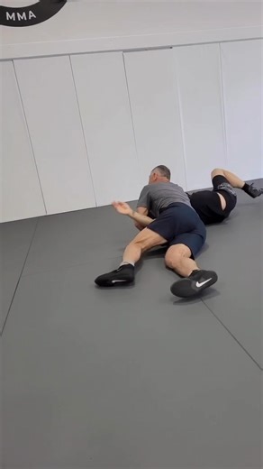 Breaking down arch throw in the motion. For private training in Orange County, CA , clinics in US or internationally, International camps,consulting and mentoring DM, click my bio or visit vkwrestling.com #wrestling #bjj #askcoachvk #coach #camp #bjjlifestyle | Coach Valentin Kalika
