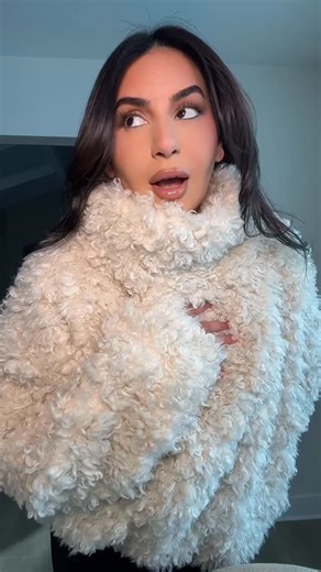 Brook on Instagram: "Best purchase @khy #ootd #tryon #cozy"